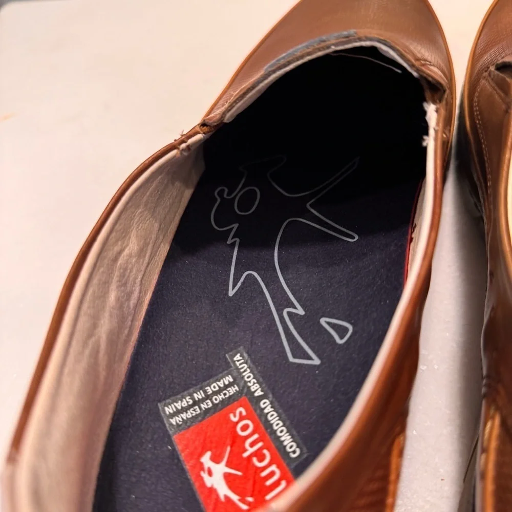 NEW! Fluchos Barry Men’s Brown Leather Loafers W/ Dynergy Max Tech. US 10 EU 44